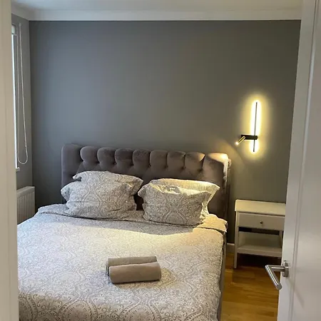 Apartman Premium In Quiet & Historical Area *